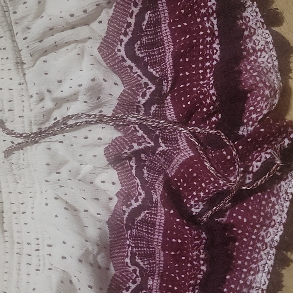 Bikini and matching shorts bundle - Picture 8 of 9